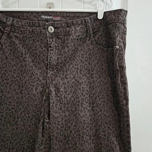 Style & Co Denim Brown & Black Leopard Print Jeans - Plus Size 22 - Picture 3 of 6